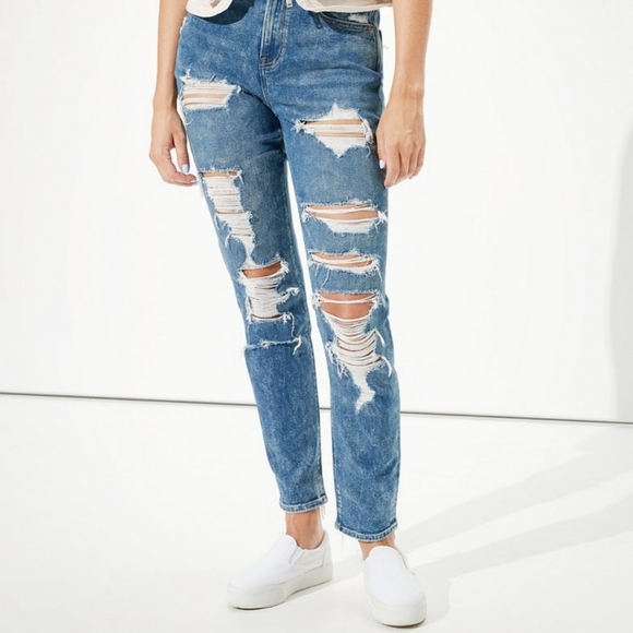 American Eagle Outfitters Denim - AE Destroyed Mom Jean